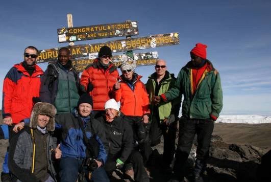 Die Bergmannschaft am Uhuru Peak