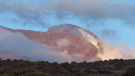 Gipfel vom Shira Camp gesehn