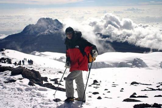 Beim Abstieg mit Mawenzi im Hintergrund