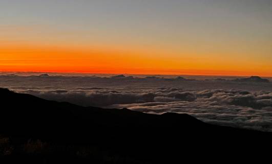 Sonnenaufgang an den Horombo Hütten