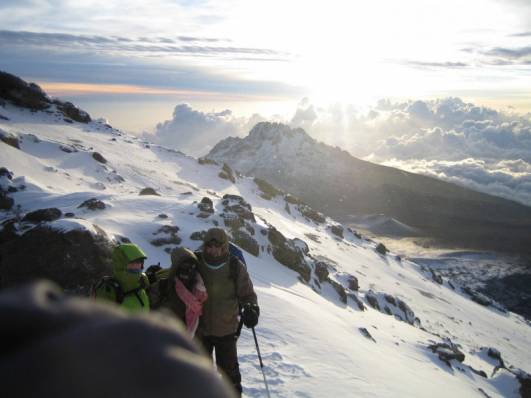 Aufstieg in eisiger Kälte