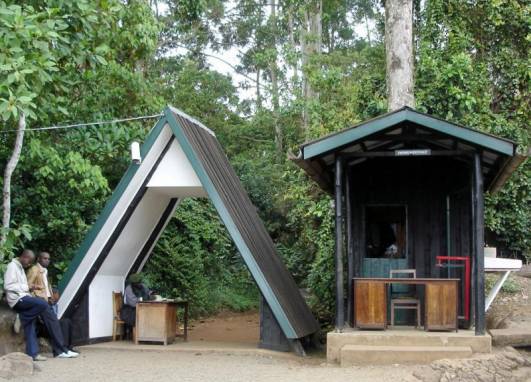 Ausgang am Marangu Gate