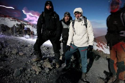 Auf 5.500 m bei ISO 6400 und f/4