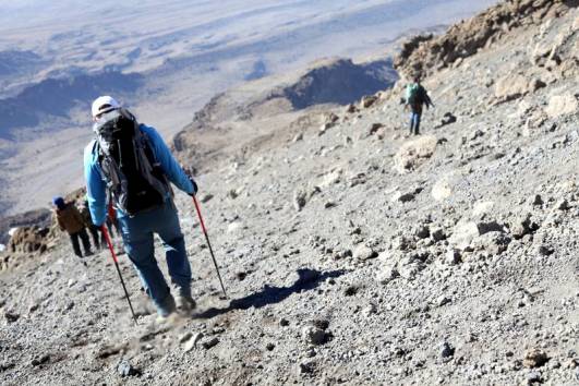 Fast Knöcheltief im Schotter