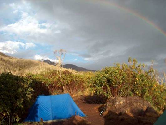 Rgenbogen im Machame Camp