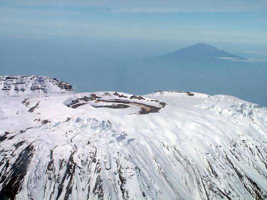 Schnee auf dem Kibo 2007
