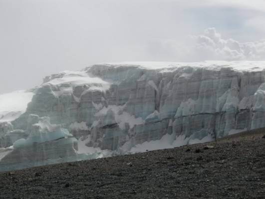 Gletscher am Kraterrand