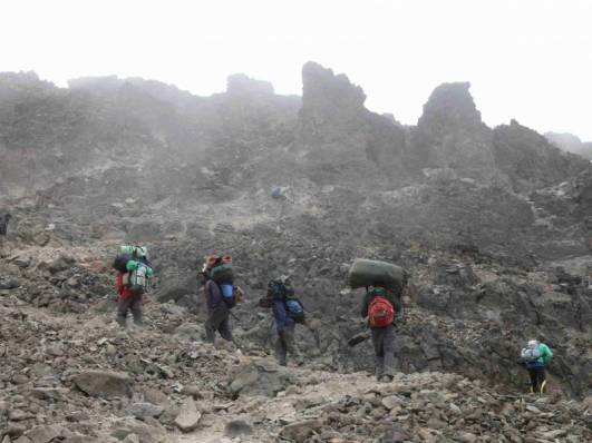 Kurz vor dem Barafu Camp