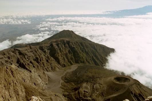 Blick in Krater mit Ash Cone