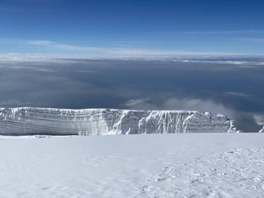 Der Kersten Gletscher am Gipfel
