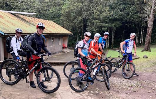 Aufbruch am Kilema Gate