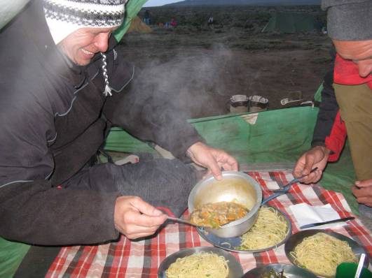 Spaghetti im Shira Camp