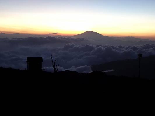 Sonnenuntergang im Shira