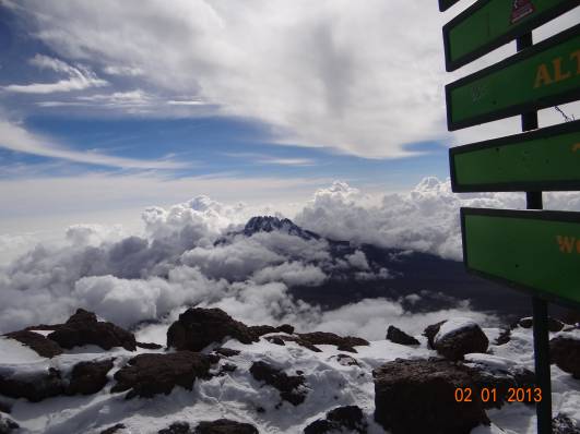 Blick von Stella Point zum Mawenzi