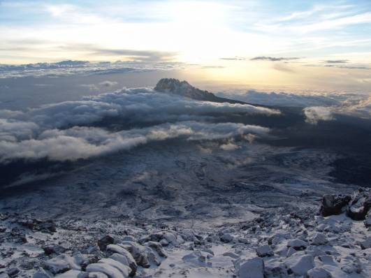 Mawenzi in Wolken und Schnee