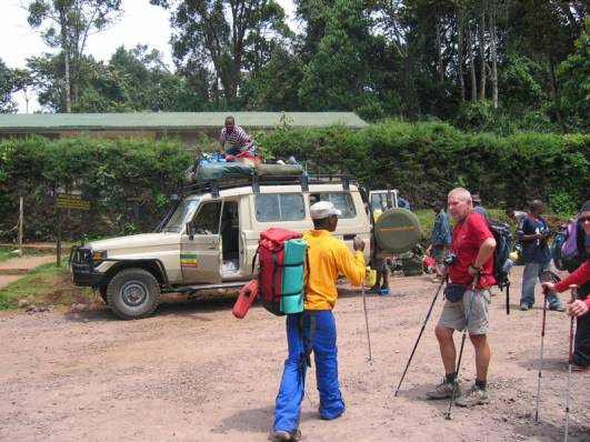 Rückkehr: Am Mweka Gate