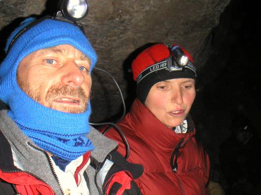 Gudrun an der Hans Meyer Cave