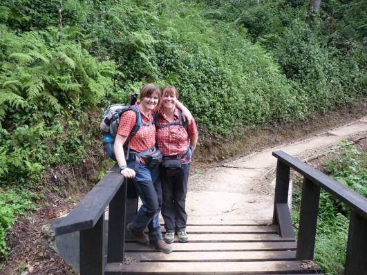 Auf dem Weg durch den Regenwald