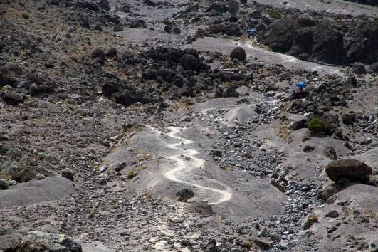 Zig-zagger vor Karanga