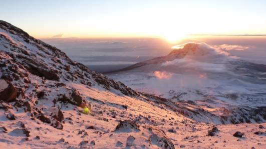 Sonnenaufgang beim Aufstieg