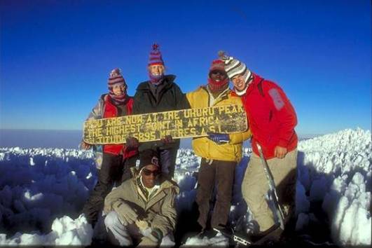 Mit Gruppe am Uhuru Peak