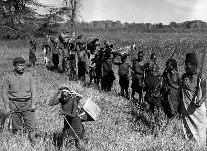 Datei:1908 Climbing-Kilimanjaro-MacQueen-Dutkewich-Expedition 07.jpg