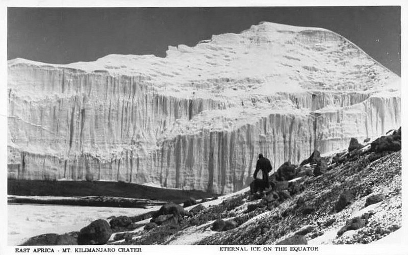 Datei:1950 Johannes-Notch Kilimanjaro-Crater East-Africa 800px.jpg