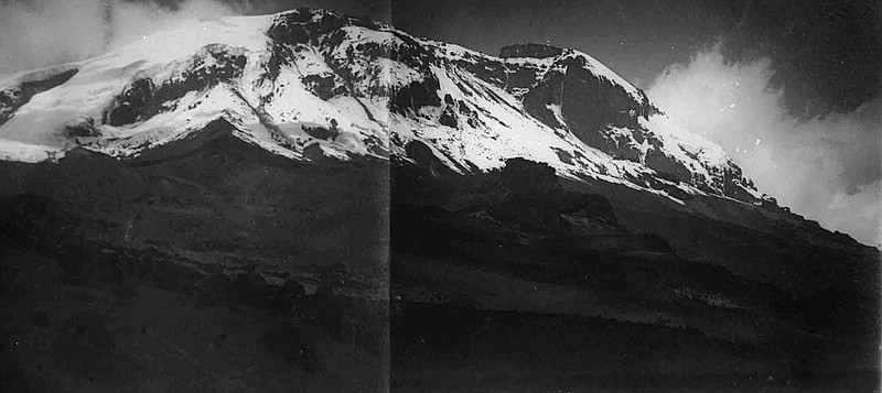 Datei:1906 Kibo West-Bresche Panorama 800px.jpg