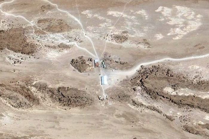 Datei:2012 07 07 Google-Maps Kilimajaro Kibo Hut.jpg