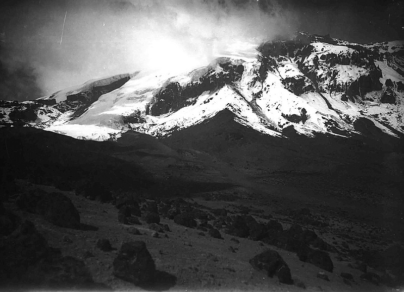 Datei:1912 Kibo Penck Gletscher Eduard Oehler 800px.jpg