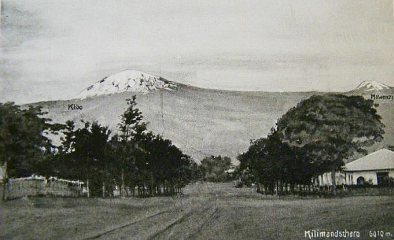 Datei:1910 Kilimandscharo 6010m AK 800x487.jpg