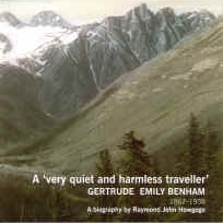 Datei:2009 A very quiet and harmless traveller Gertrude Emily Benham.png