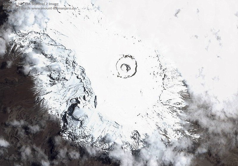 Datei:2018 03 30 Snowy Kibo ESA-Sentinel-2-Image 800px .jpg