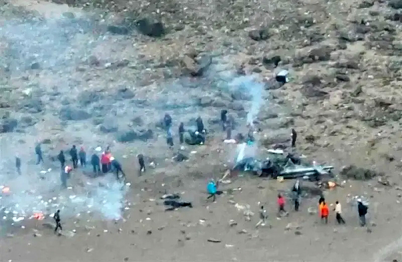 Datei:2025-12-29 Kilimanjaro Hubschrauberabsturz.jpg
